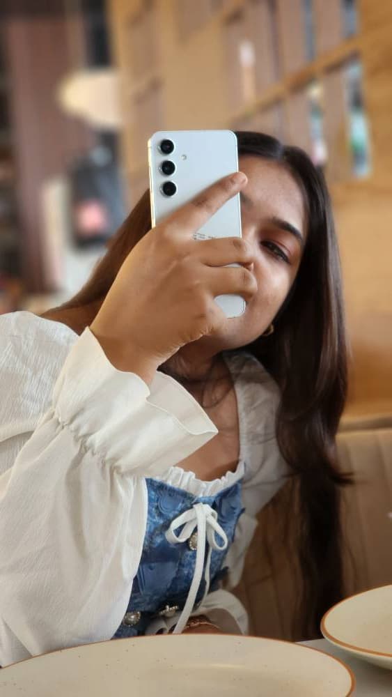 anushka Dewangan